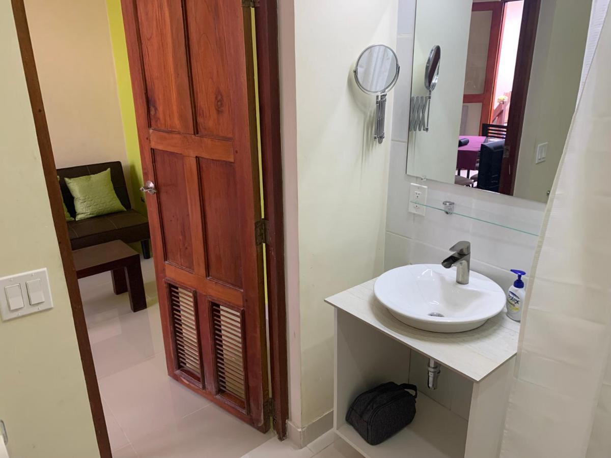 Apartamentos Casa Amarilla Granada Eksteriør bilde