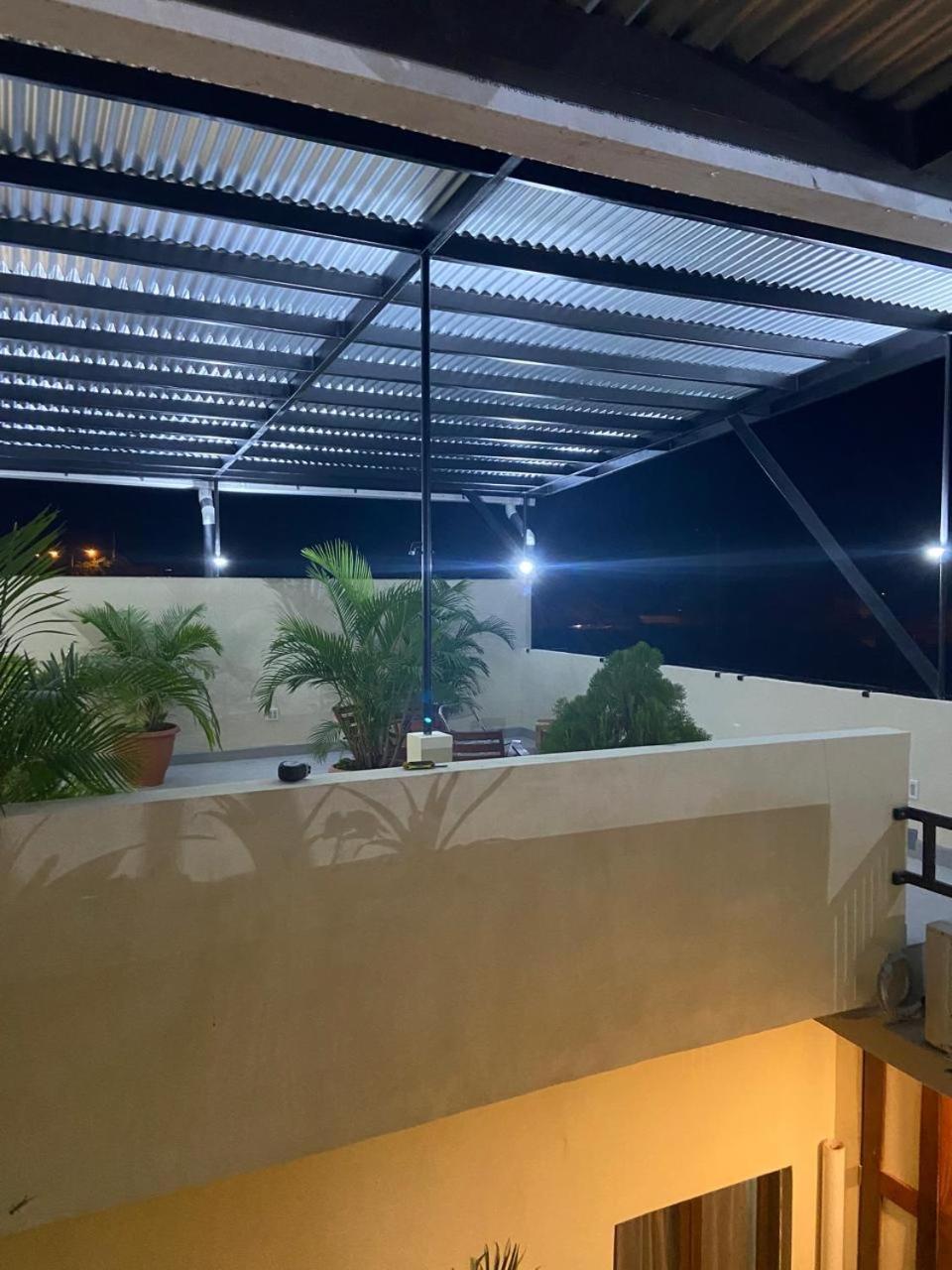 Apartamentos Casa Amarilla Granada Eksteriør bilde