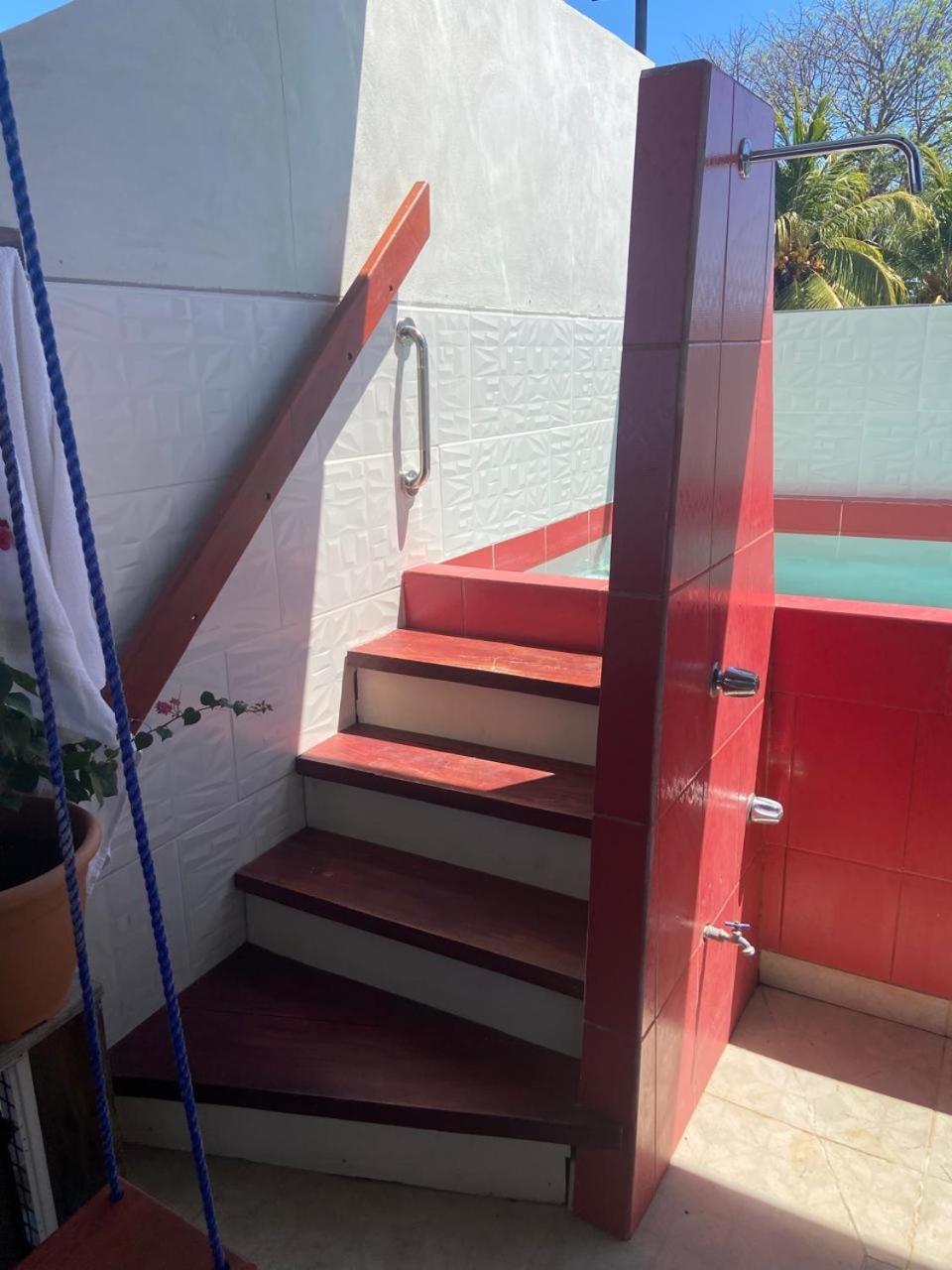 Apartamentos Casa Amarilla Granada Eksteriør bilde